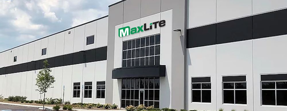 maxlite building 1000px.jpg
