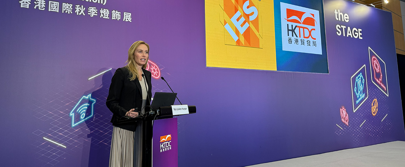 colleen harper hong kong.jpg